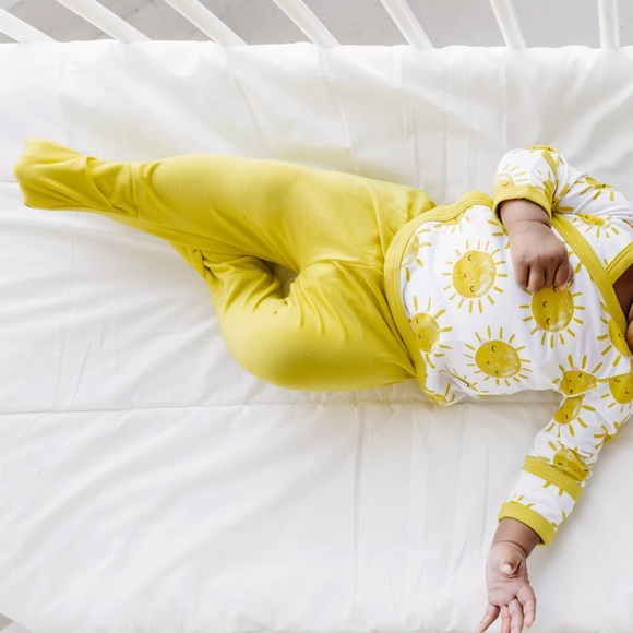 Little Sleepies 2 piece kimono style 0-3 months - Two - Picture 2 of 2